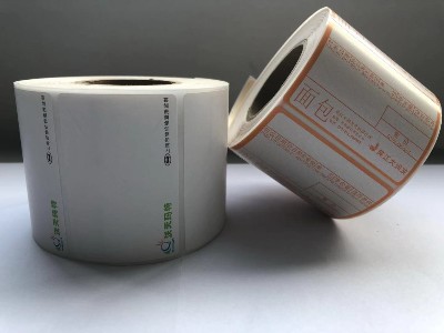 不干胶标签这样使用光油，效果超乎你想象。